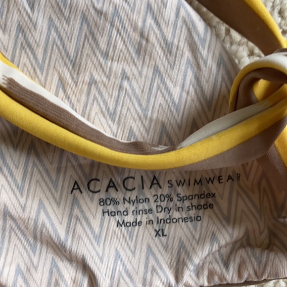 Rare ACACIA Swimwear Choctaw Bikini Top - XL - Picture 3 of 4